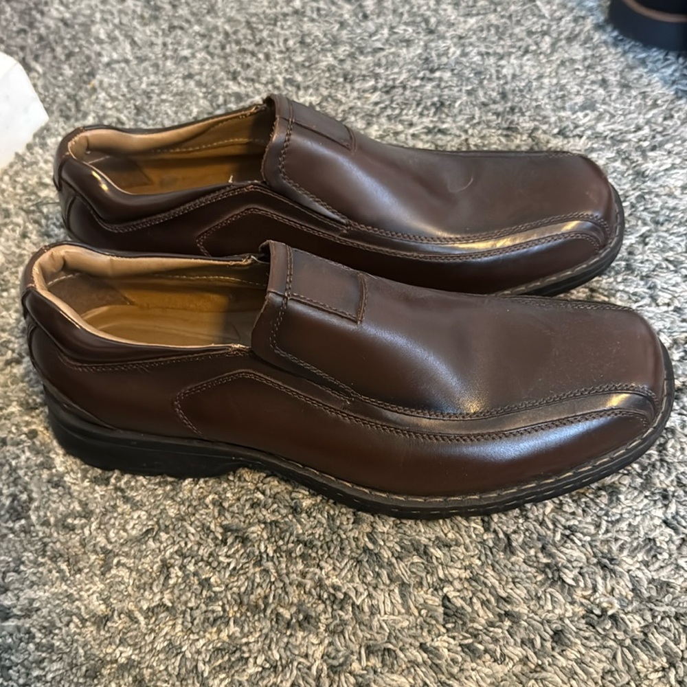 Men’s dockers slip on shoes